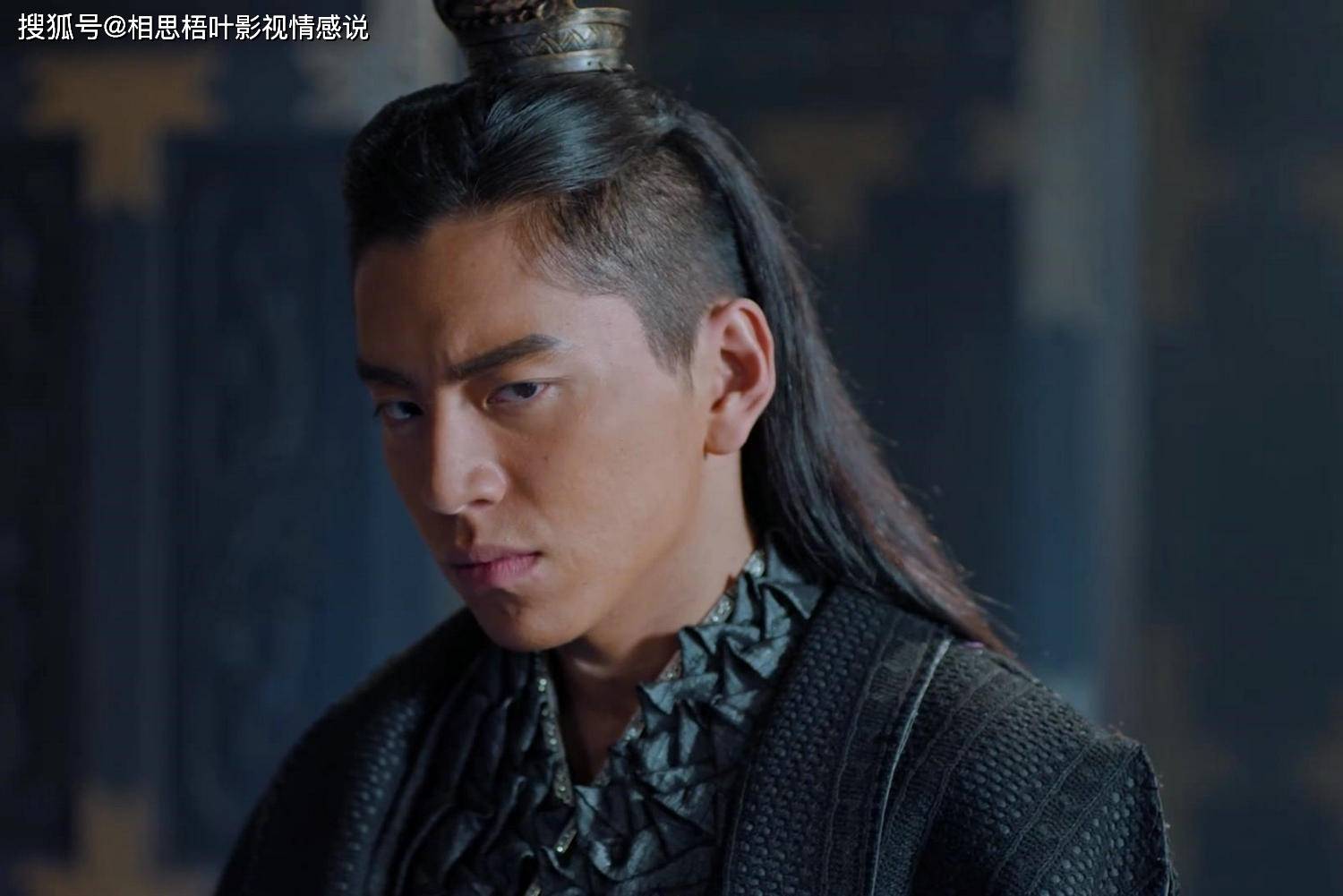 原创狼殿下随着时间推移我们早已做不回当初的自己