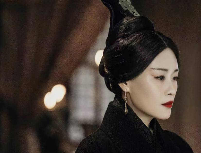 《大秦赋》:自带气场的邬君梅让华阳夫人又进入了历史的特定环境_手机