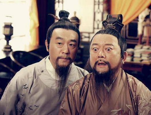 而刘伯温之时就是胡惟庸搞得鬼了,《明史·刘基传》中记载:胡惟庸方以