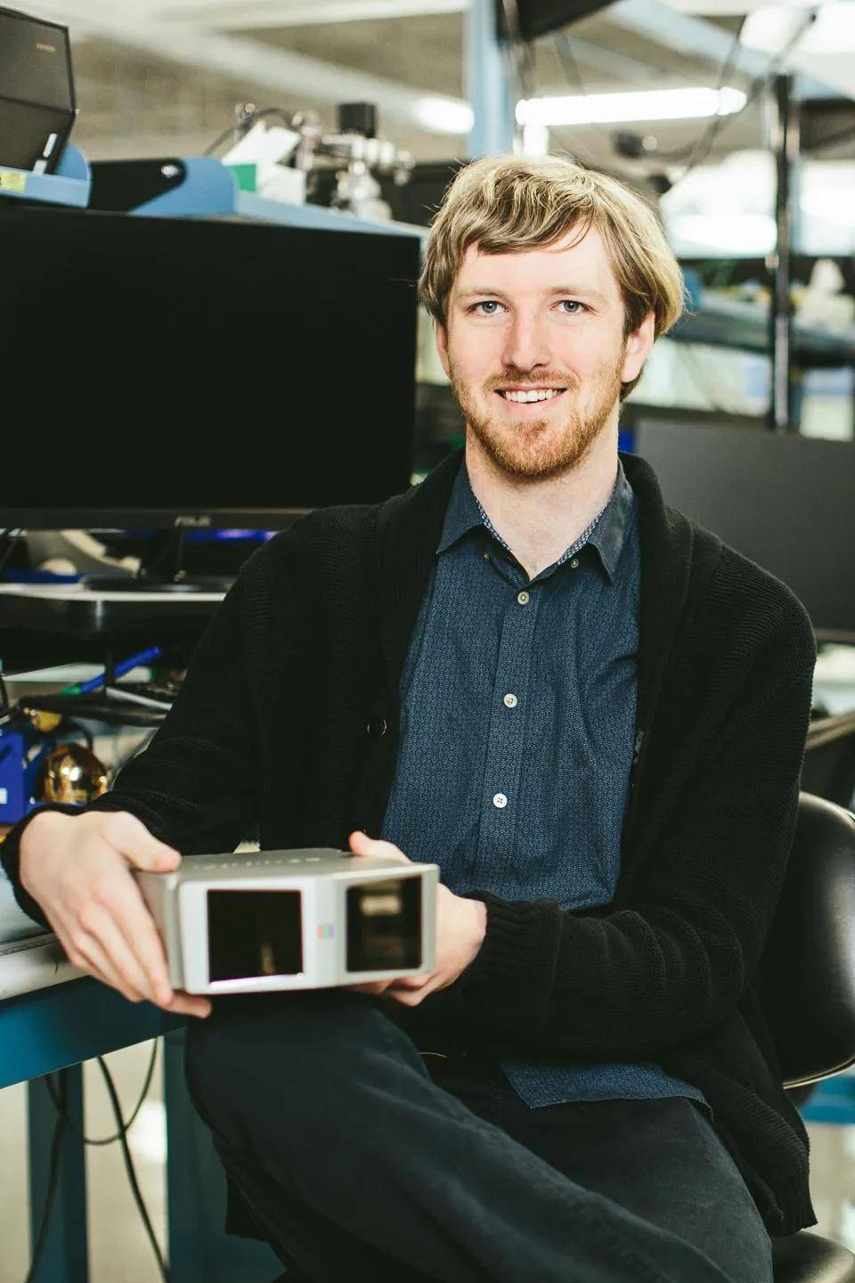 这家传感器公司由光学奇才奥斯汀61罗素(austin russell)创建,这家