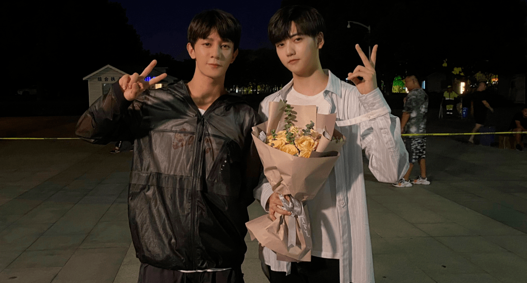 肖战队友接连翻车夏之光恋爱焉栩嘉还劈腿肖战转型演员是对的