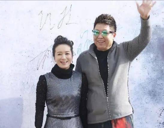 原创61岁主持人王为念流泪唱情歌配文被疑想前妻2度离婚至今独身