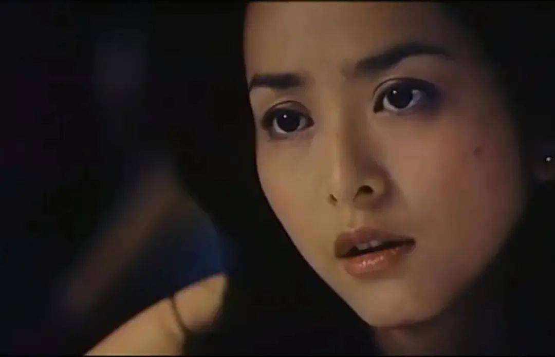 港圈萝莉鼻祖,一手好牌打烂,曾被林志颖追求,却成豪门怨妇_叶蕴仪