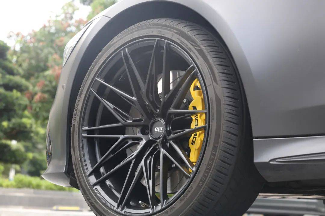 elit轮毂改装奔驰amggt50行走的西装暴徒