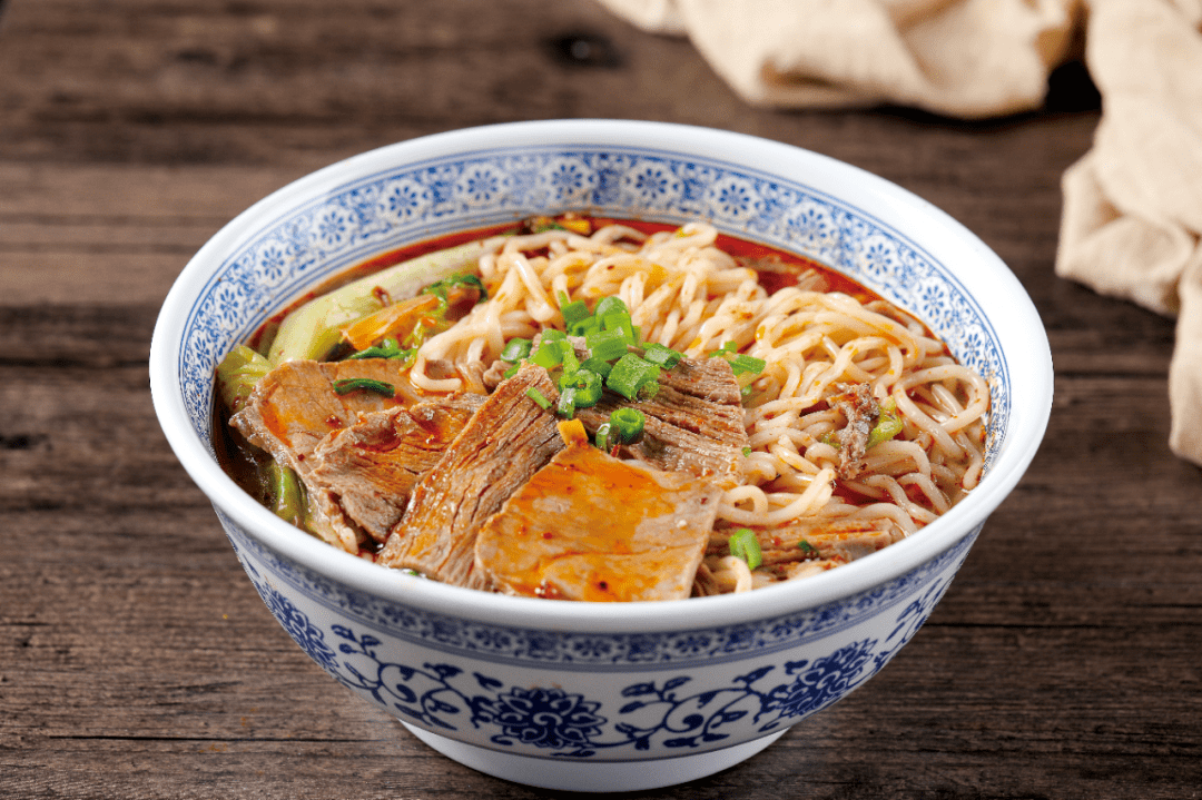 这家牛肉汤店真的很"牛"