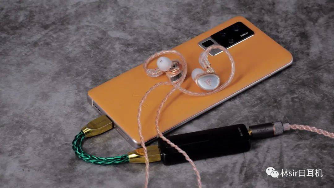 威泽he01这条塞子诚意十足之余更有两副不同面孔