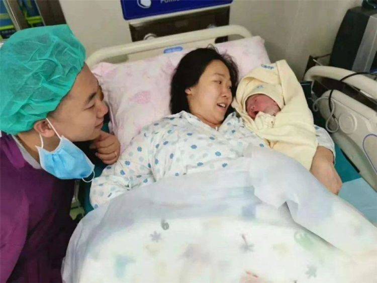 原创算我自私顺产再好我也不选90后产妇的话揭露女性的痛