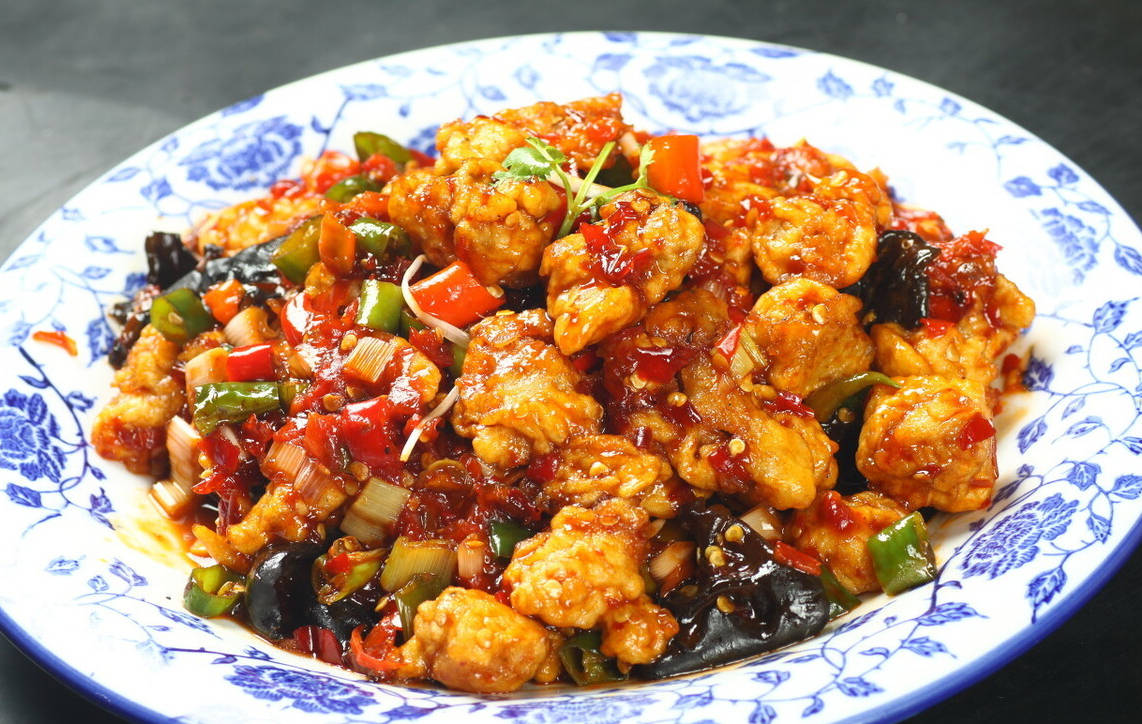 原创酱爆肉丁香甜入味的家常菜口感软嫩超下饭佐酒下饭特美味