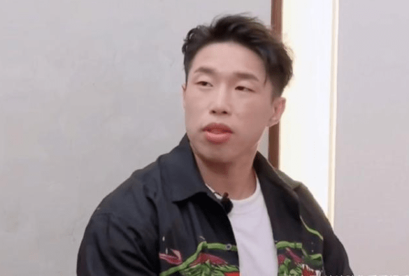 原创金星吐槽烧饼没规矩被反打脸我们都该跟烧饼好好学学餐桌礼仪