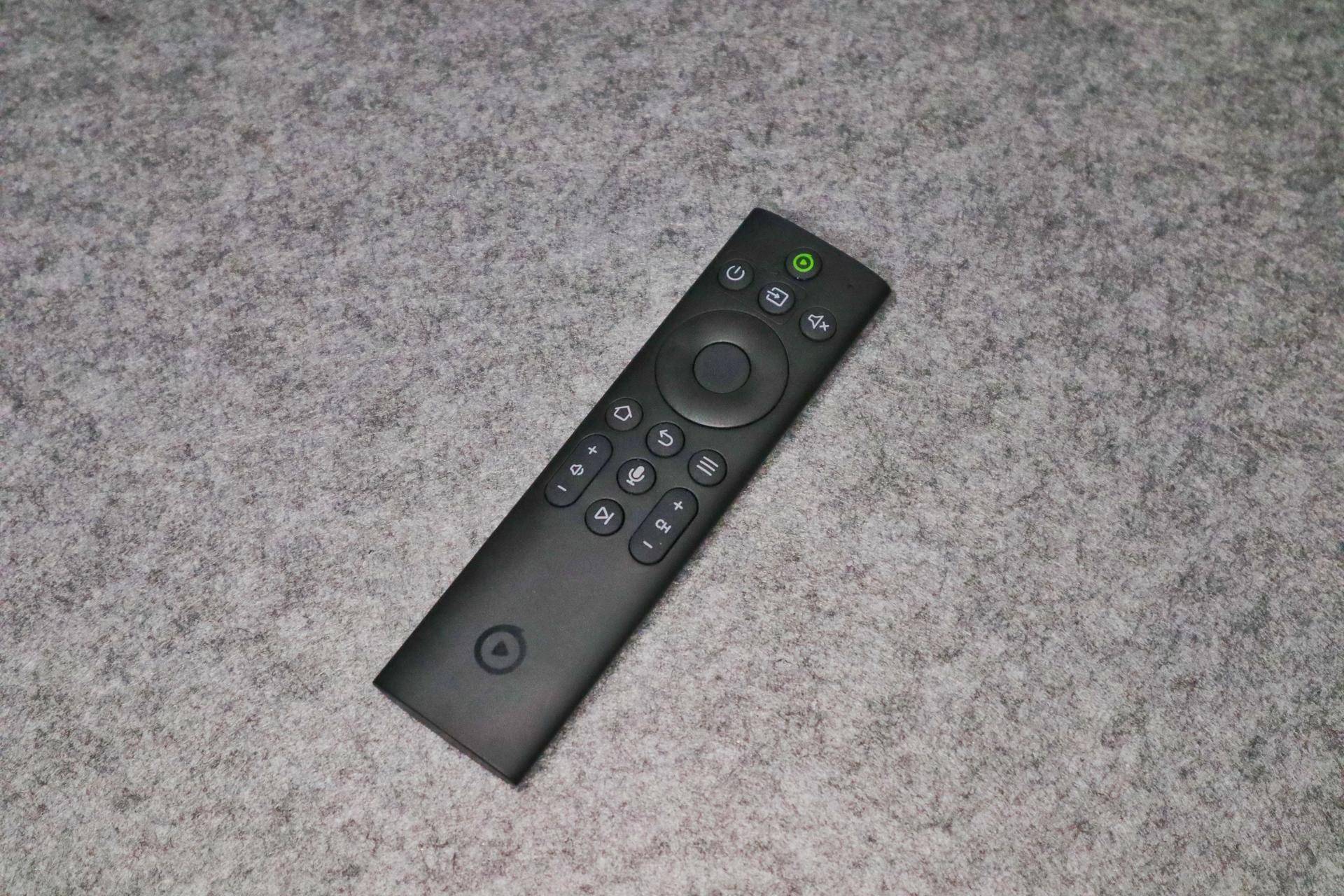 在电视上也能看视频弹幕爱奇艺电视果5splus上手体验