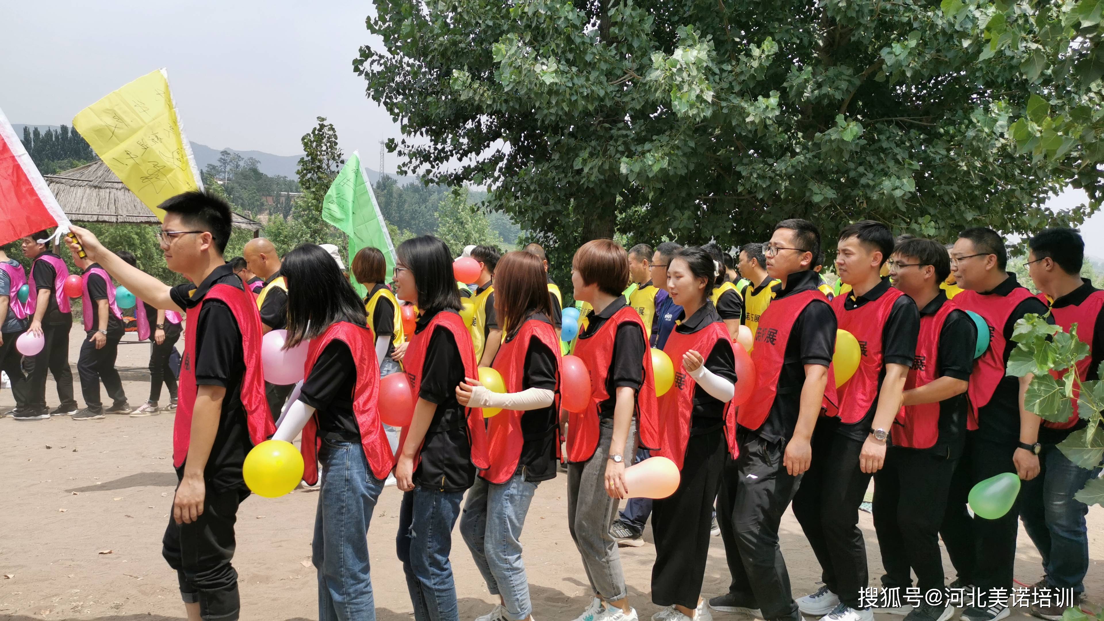 石家庄企业年会,趣味团建拓展培训增效项目介绍:同心球
