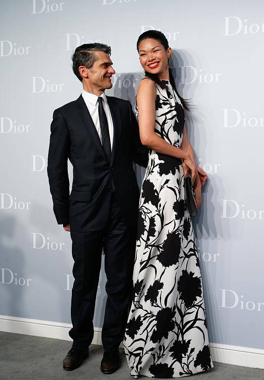 红遍全球后嫁给法国富豪,今混血儿子太帅_吕燕