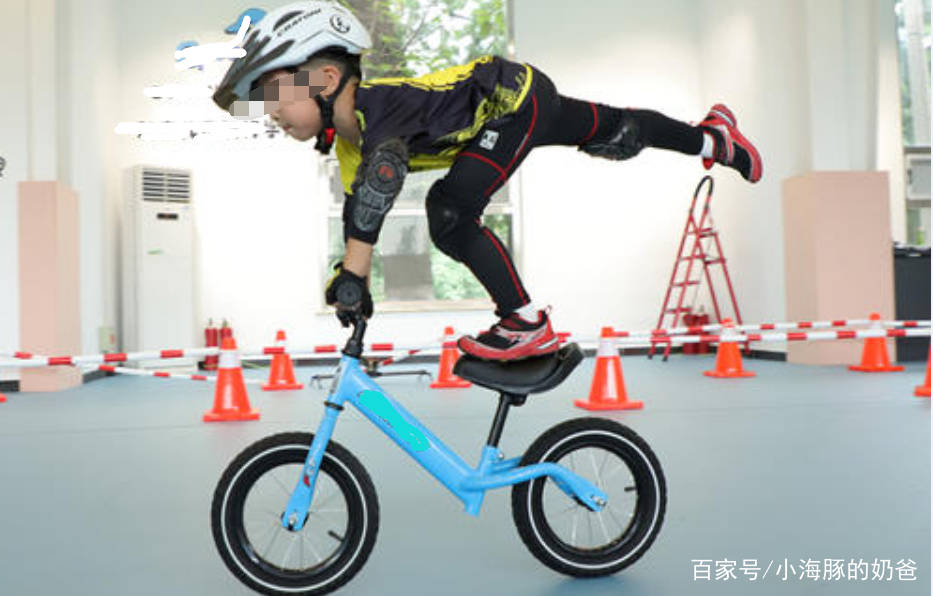 央视曝光:这类平衡车可导致孩子多年后疾病