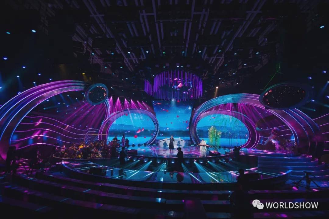 从流淌的歌声2谈特定类型综艺节目的舞美设计