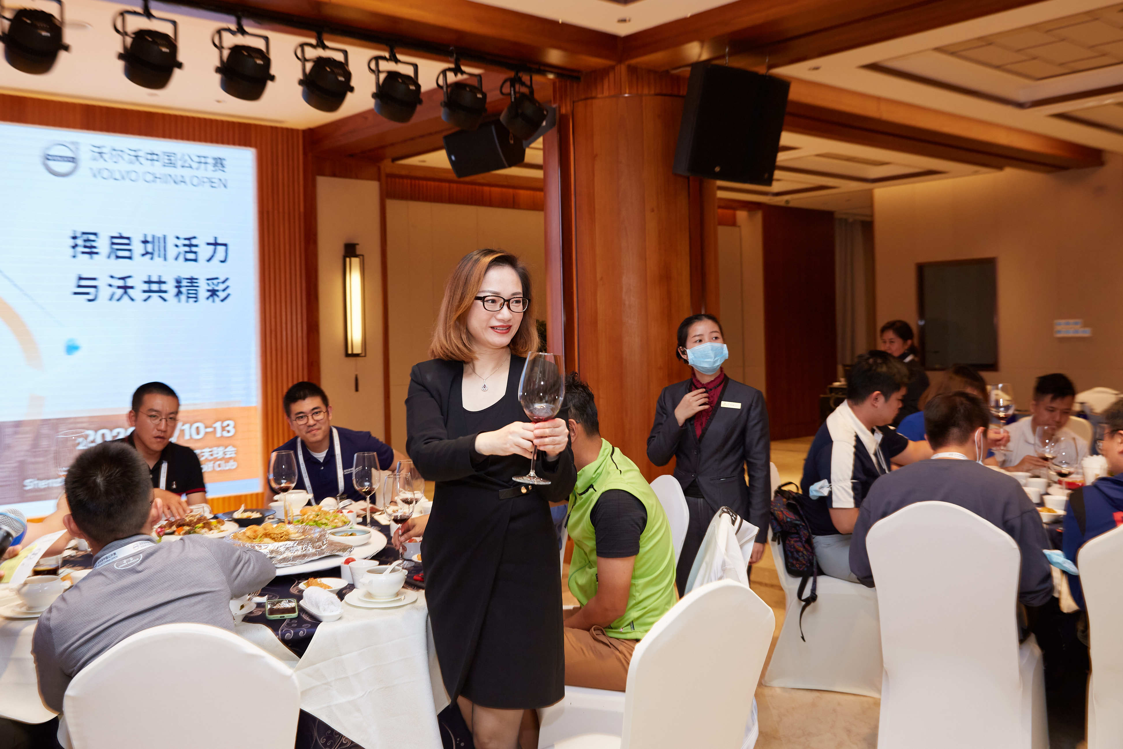 赛事传统节目浓情上演沃尔沃中国公开赛媒体晚宴欢乐举行