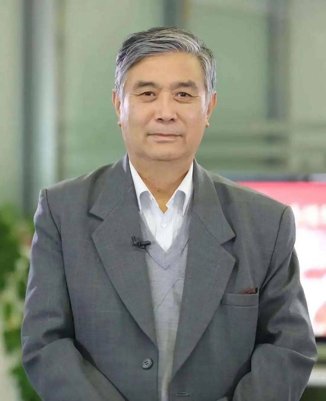 进入冬季以来,多地发生局部疫情反弹的情况.