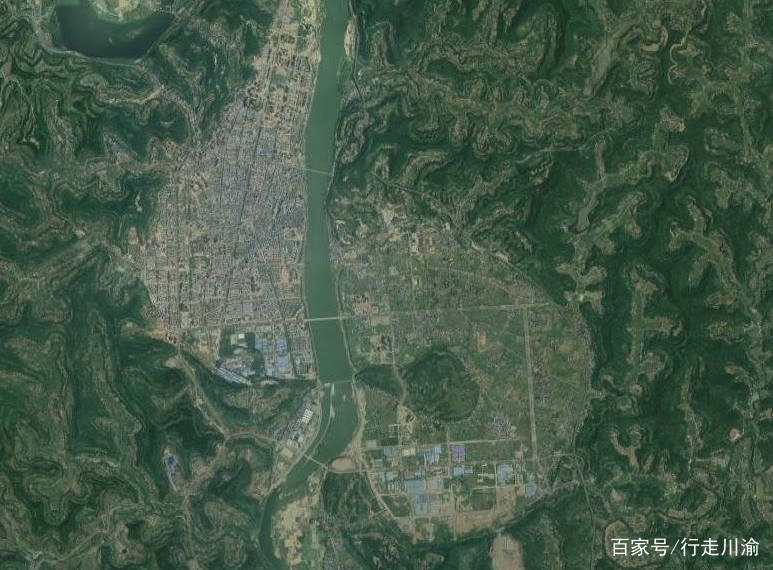 卫星图上看遂宁射洪：城市建设非常大气，不愧为四川丘陵强县