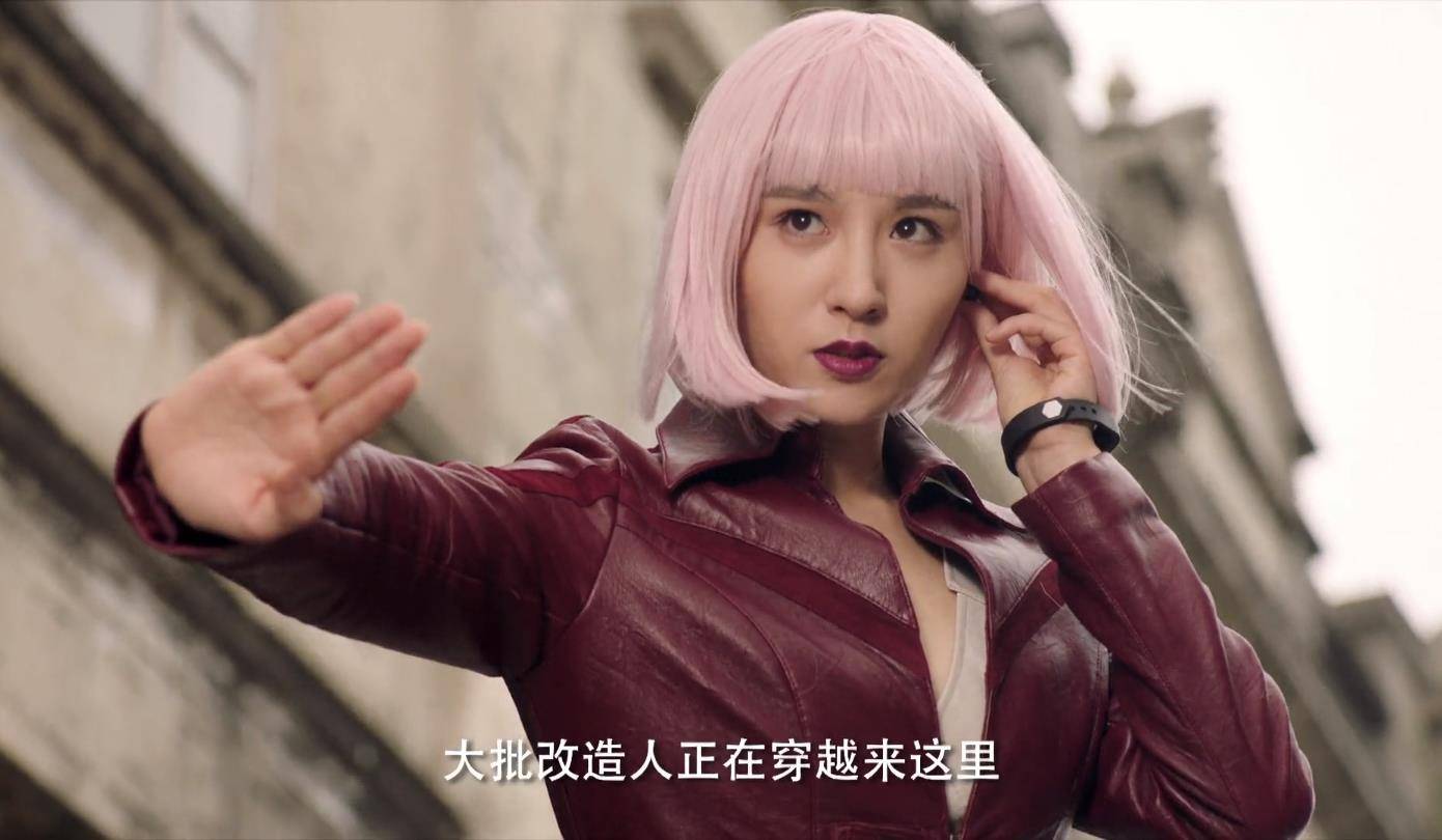 《超异之荒漠地球》上映,汤镇业卢惠光参演,酷似真人版动画