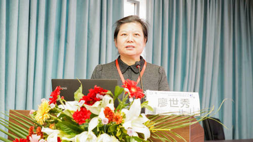廖世秀教授作《复发性流产的遗传咨询》专题授课陈飞教授作《妊娠期