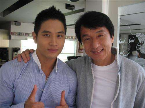 也正因为如此,刘承俊因为害怕因此耽误自己的事业,要知道现在的明星