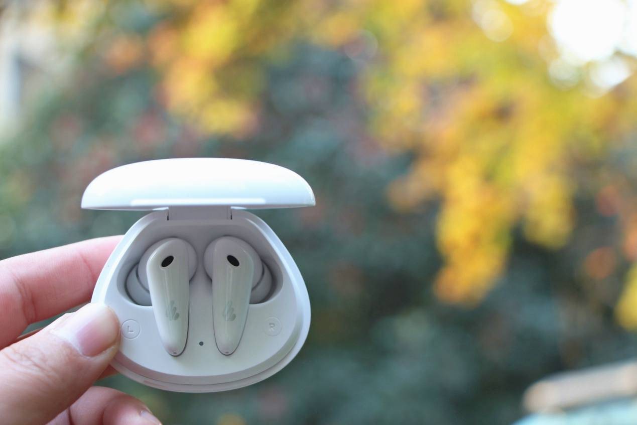 智能穿戴设备新体验漫步者funbuds蓝牙降噪耳机开箱