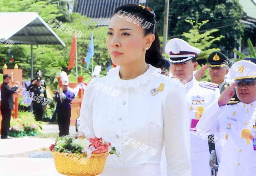 68岁泰王难忘白月光西拉米复宠稳了后宫上演大团圆结局