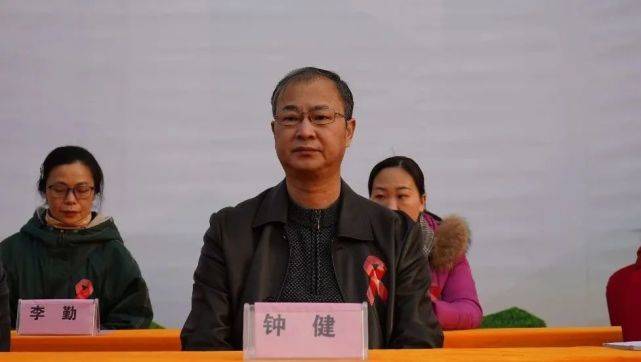 荔浦团市委书记吕暾为启动仪式致辞.