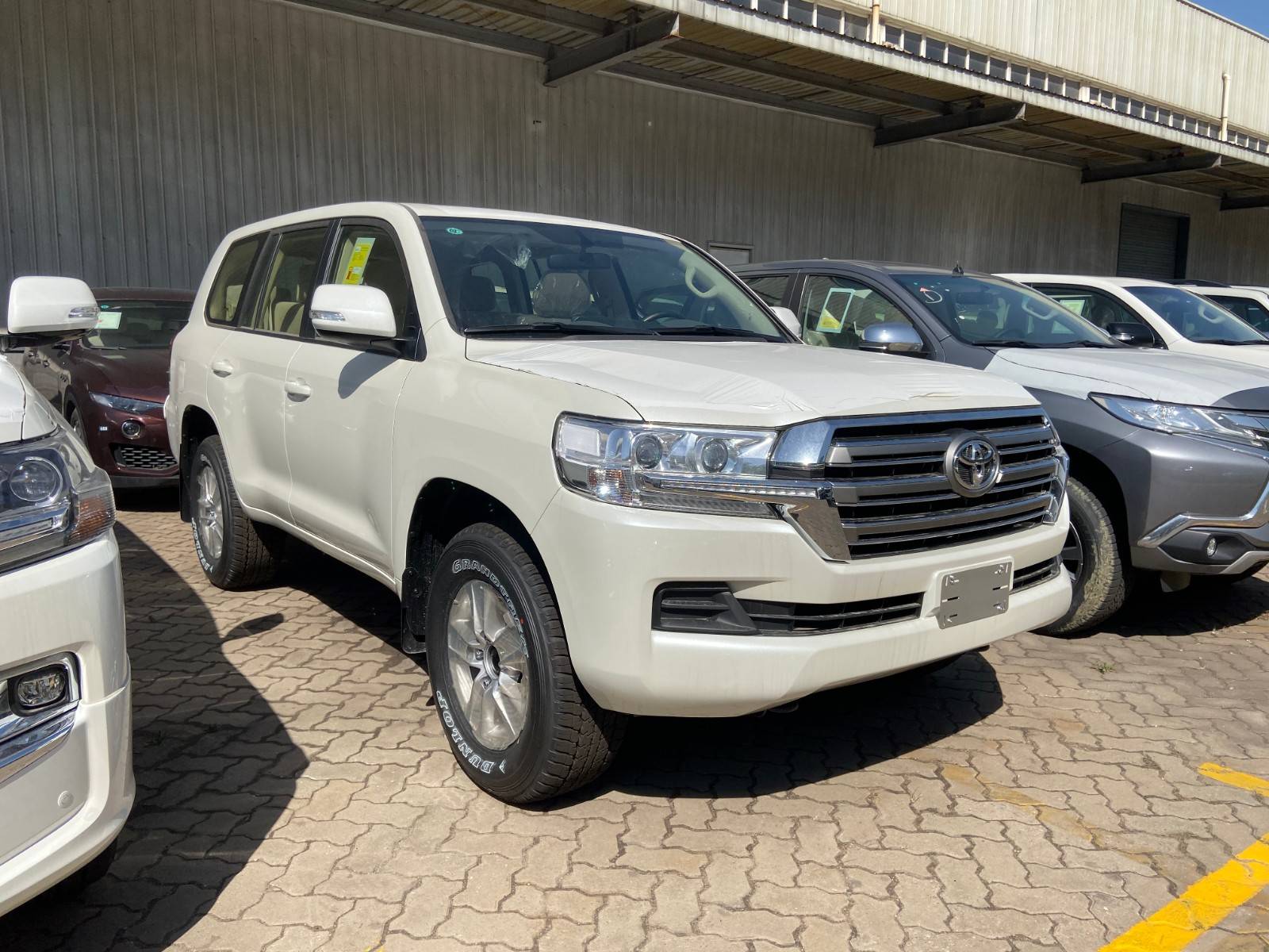 20款丰田酷路泽4000现车出众越野价格划算