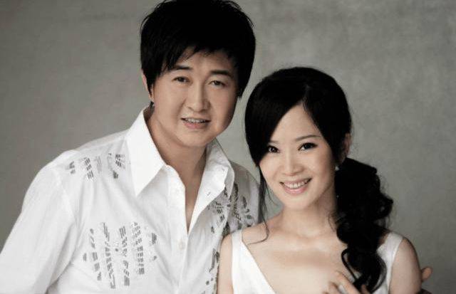 曾经的乐坛女王,与付笛生相爱4年,如今却独身抚养孩子_韦唯