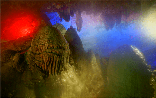名驴友擅闯的水西洞，是“活着的大溶洞”，目前未进行开发