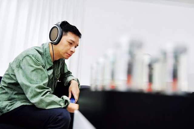 香港仅有为数不多的原创作曲家——陈辉阳,他最经典的5首歌曲_林夕