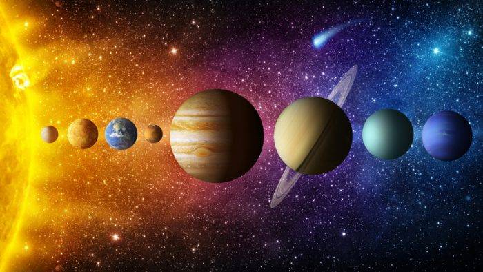 从太阳出发,以光速飞行,多久能飞出太阳系?