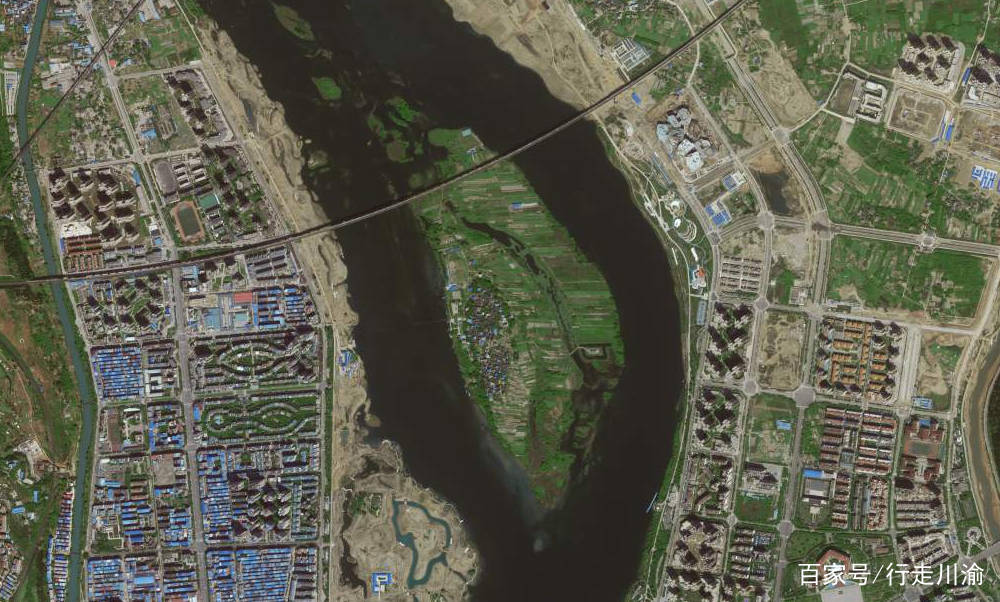 卫星上看四川的“中心”城市：总人口380万，不愧为一座宜居之城