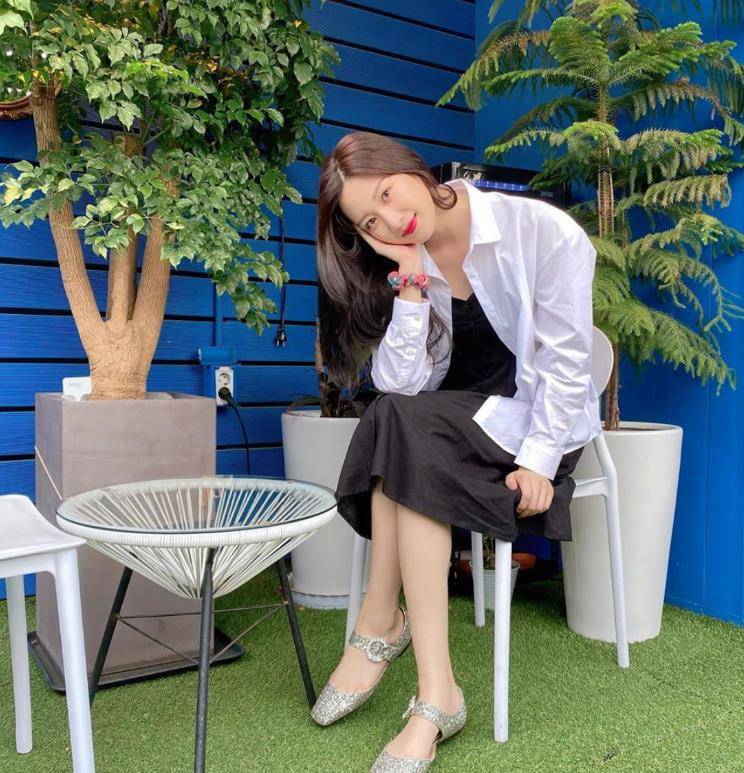 原创女神降临文佳煐出生名门成绩优异和禹棹奂传恋爱绯闻遭群嘲