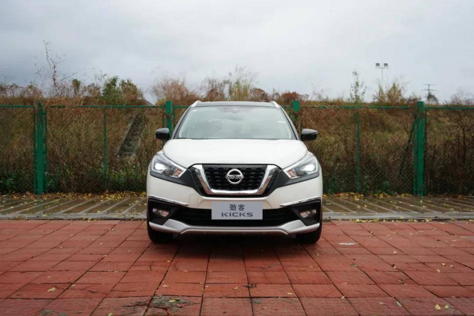 原创穿越黑白的经典,90后编辑精选2021款劲客