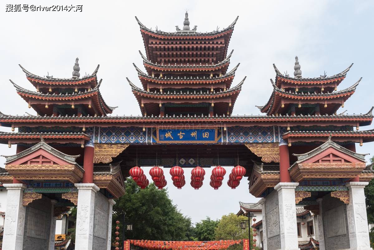 广西投资25亿元建造的这座古城，小桥流水宛如江南水乡