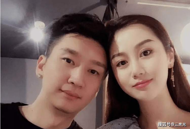 孙悦夜间被粉丝发现牵手新女友