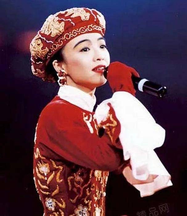 原创90年代香港娱乐圈有多疯狂?没有美颜滤镜,还认得这些女星吗?
