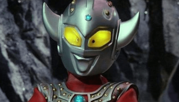 从第一集观看赛文奥特曼的网友来说能清晰地发现变化,赛文的胸前是没