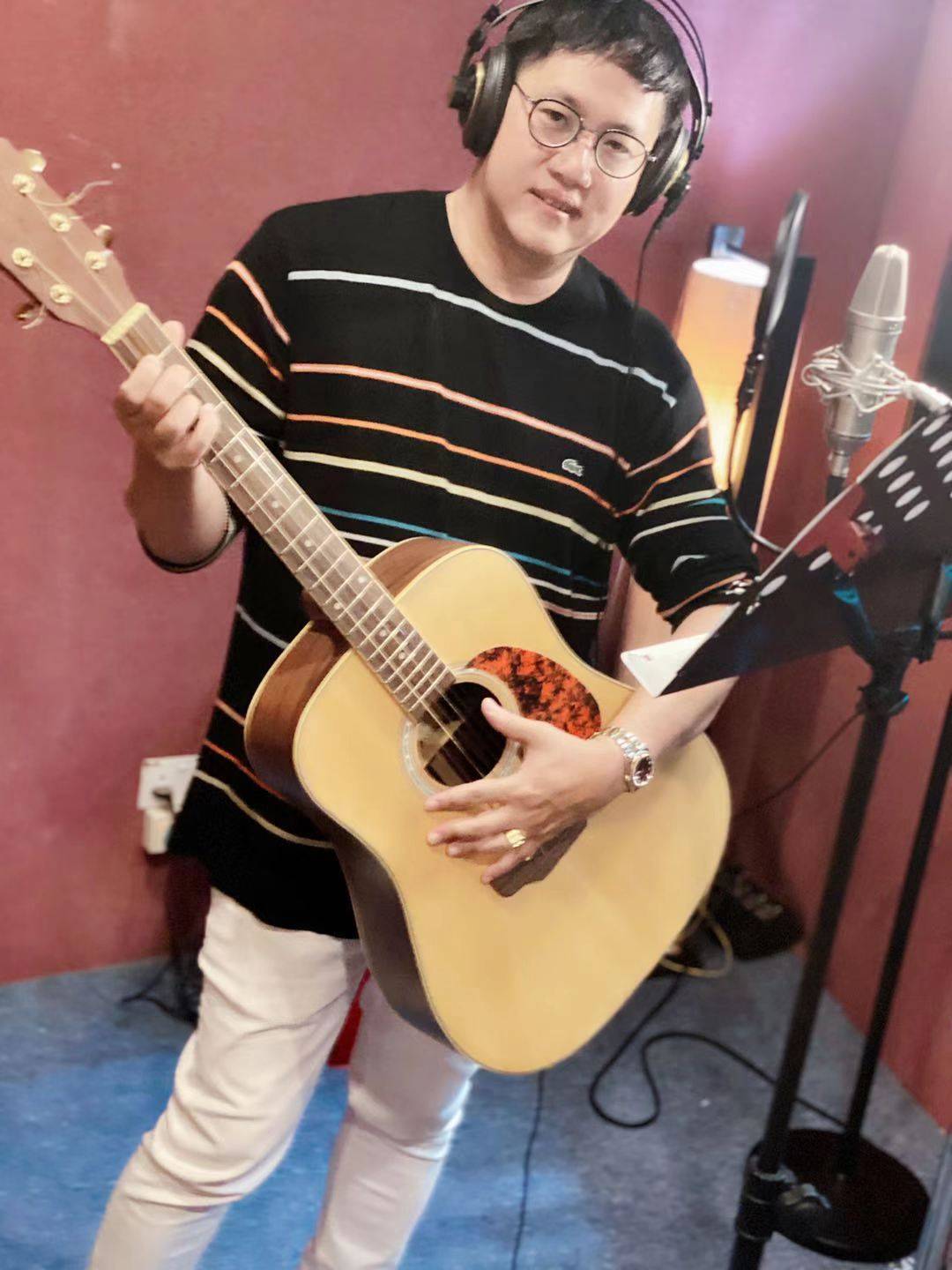 新马歌手"林有维"和国内作词人"张志文"首次合作,让音乐放光彩