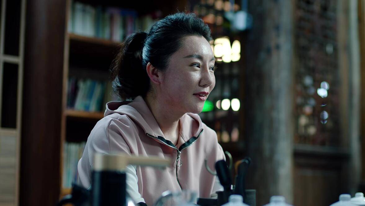 《巡回检察组》甩棍不是最大反派,她才是幕后大boss