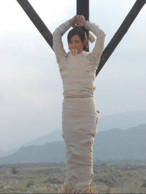 天王洪秀全有一种处罚妃子的方式,起名"点天灯":此法堪比凌迟_酷刑