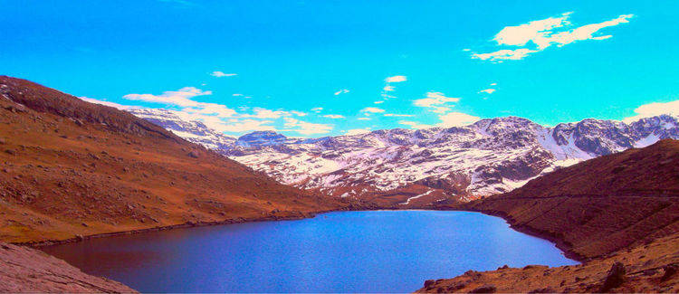 比国家还闻名的景点，全世界唯一正版的天空之镜，就在玻利维亚