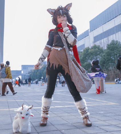 原创哈尔滨漫展不雅女coser,以借爱好之名卖肉,二次元惨背锅