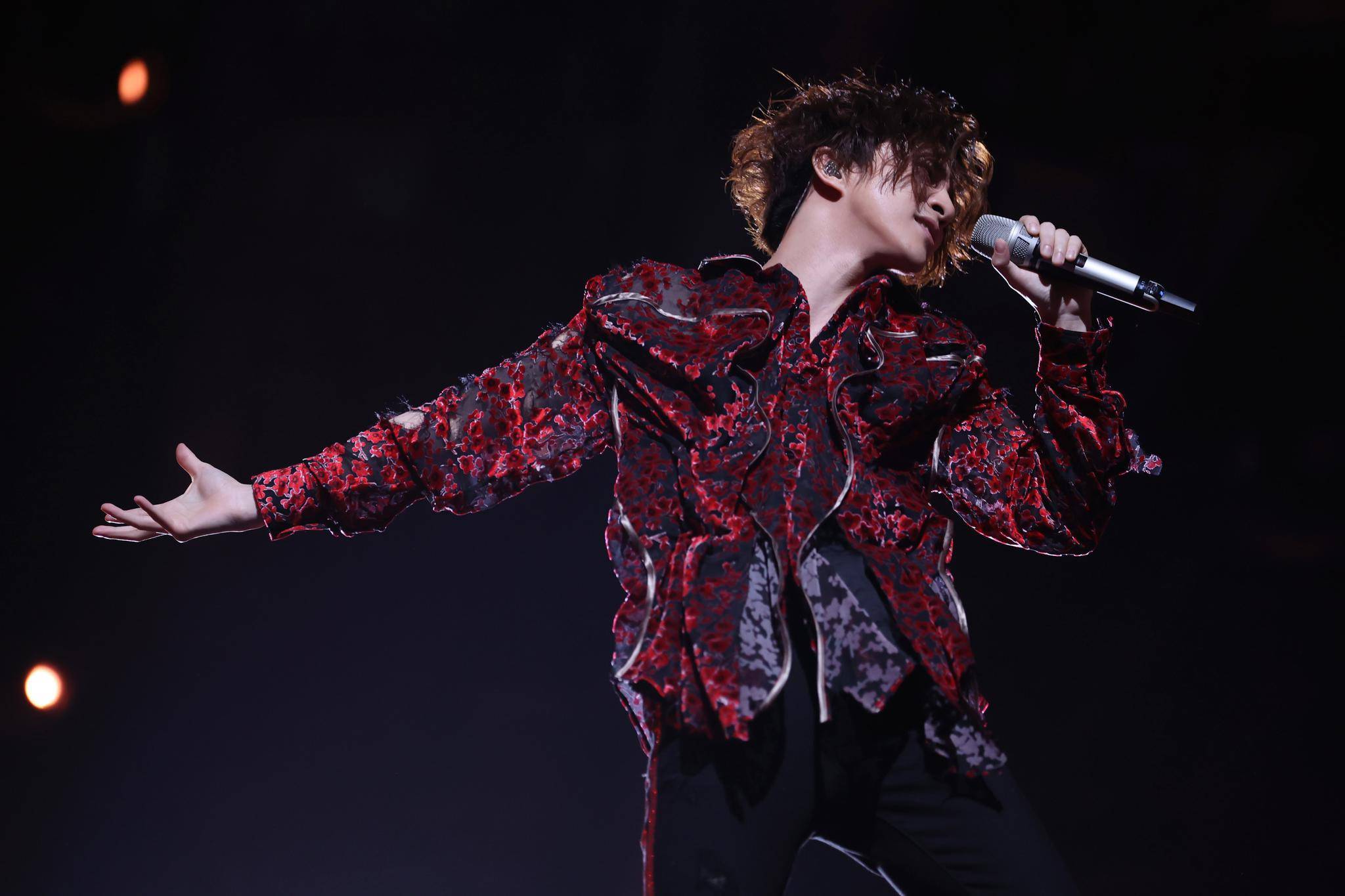 薛之谦第十一张专辑《天外来物》上线 江苏卫视跨年15年金曲连唱