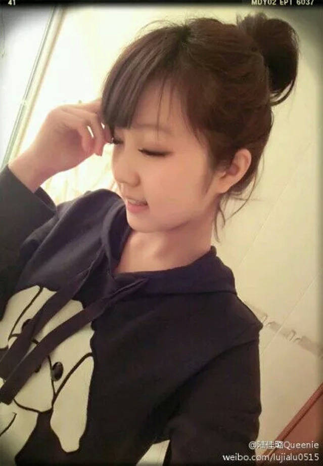 原创搞笑gif段子大爷你这座驾开几年了真够霸气的