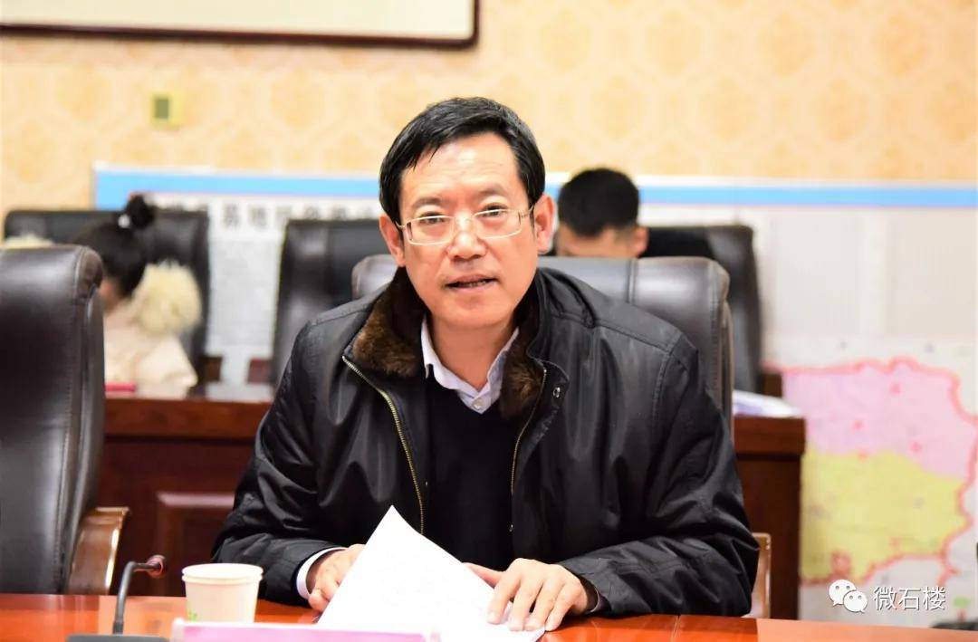 县委副书记,团中央驻石楼扶贫工作队队长 孟利县委副书记 张宝珍县委