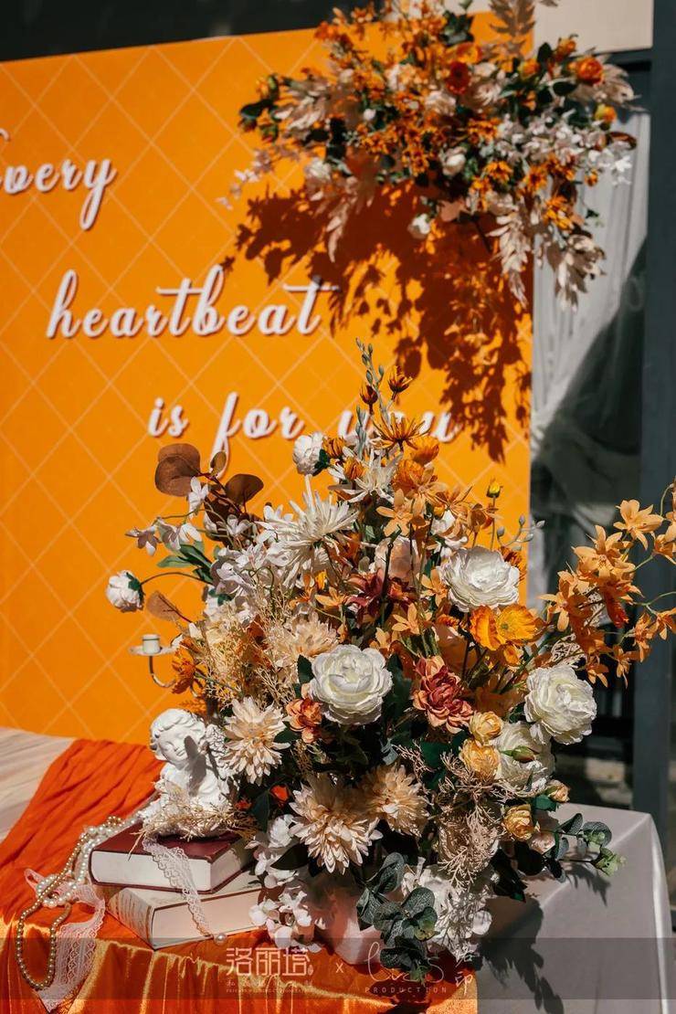 明艳又高雅的爱马仕橙色系婚礼