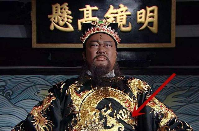 只有天子才能穿龙袍为什么包拯也可以穿古代官服讲究历史的深层分析