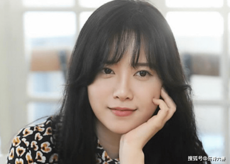 但韩国人的好恶一向简单直白,此番具惠善官宣自己的新恋情,也引发了